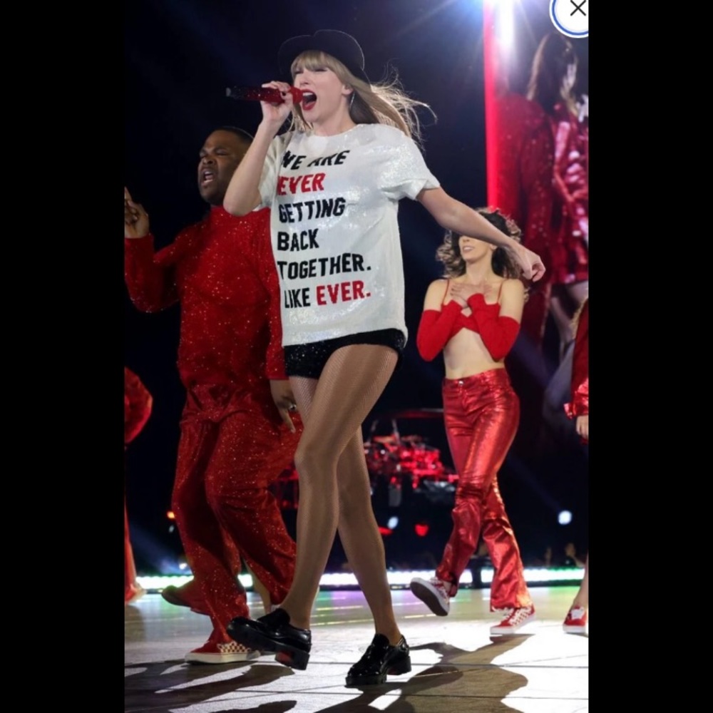 Life Size Taylor Swift Cardboard Cutout